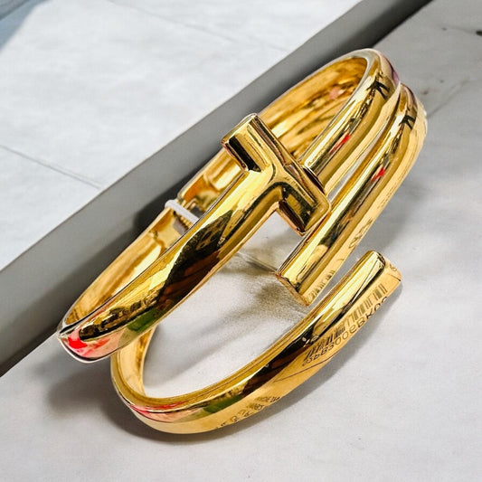 Stainless Steel Gold Color Plated Bracelet – Elegant & Durable Bangle